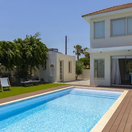 Picture Renting Your 5 Star Villa With Beautiful Private Pool, Larnaca Villa 1397 * Kiti