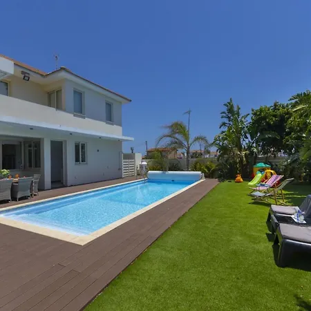 Picture Renting Your 5 Star Villa With Beautiful Private Pool, Larnaca Villa 1397 Kiti