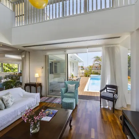 Willa Picture Renting Your 5 Star Villa With Beautiful Private Pool, Larnaca Villa 1397 *