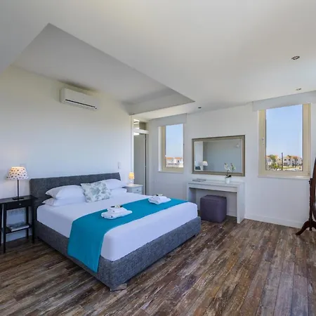 Picture Renting Your 5 Star Villa With Beautiful Private Pool, Larnaca Villa 1397 Willa