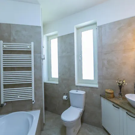 别墅 Picture Renting Your 5 Star Villa With Beautiful Private Pool, Larnaca Villa 1397 Kiti